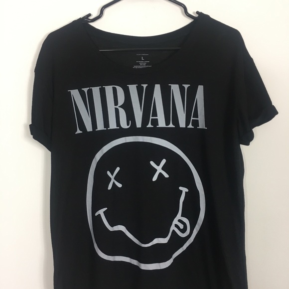 🛑🛑 SOLD!! Nirvana Black Graphic Band Tshirt - Picture 3 of 5